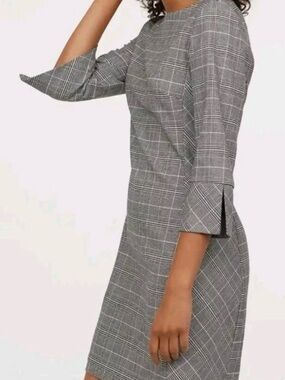 H&M Gray Plaid 3/4 Sleeve Shift Staple Career Dress Capsule Wardrobe
